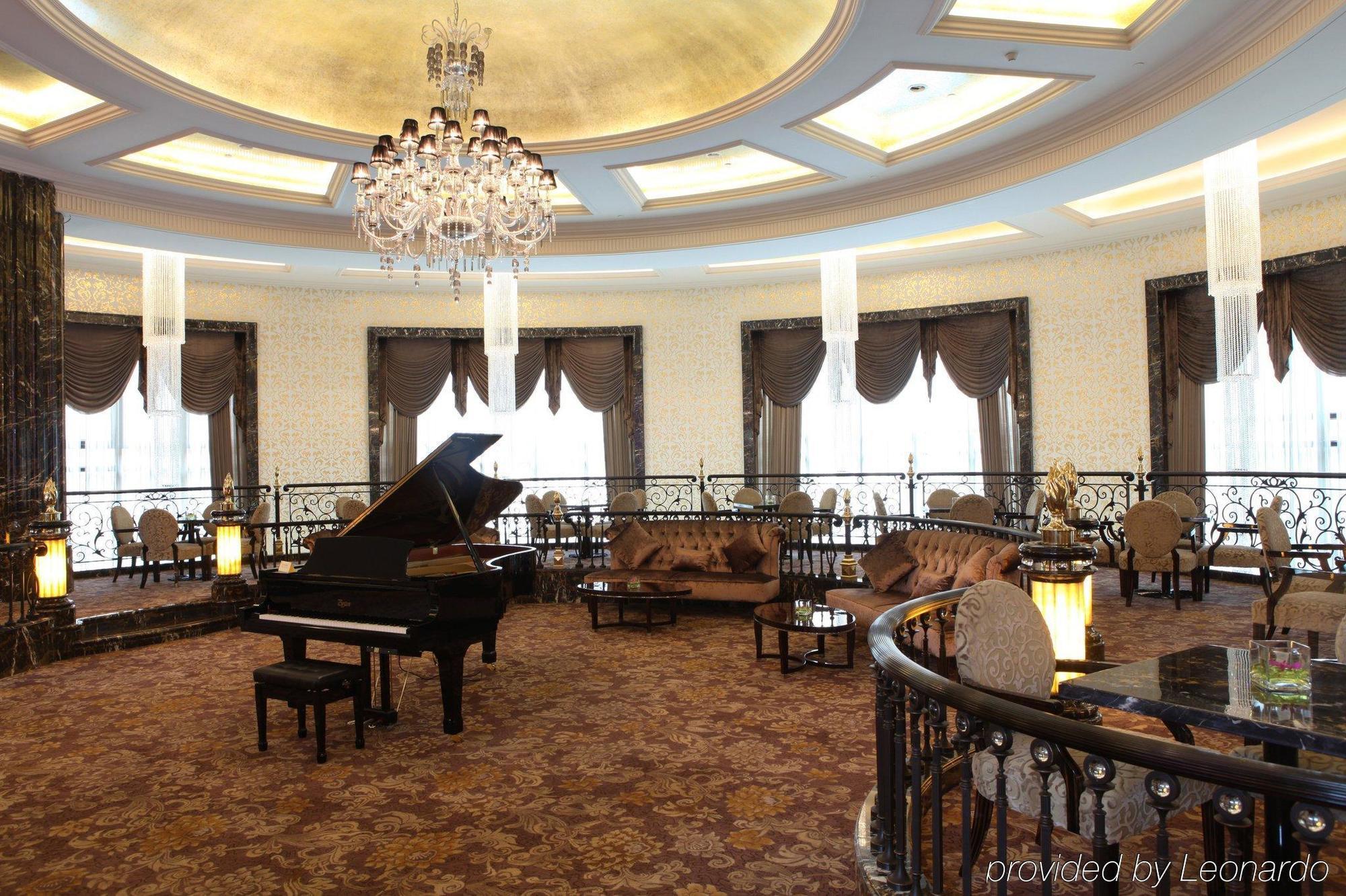 Chateau Star River Pudong Shanghai Interior foto